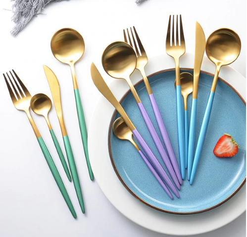 LUXUÖRSETT I ROSTFRITT STÅL 24-DELS GULD-SILVER BESTICKSET-Eva Jonsson