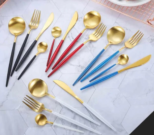 LUXUÖRSETT I ROSTFRITT STÅL 24-DELS GULD-SILVER BESTICKSET-Eva Jonsson