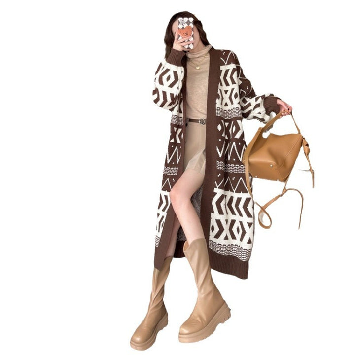 Ladies fashionable knitted cardigan with geometric design and loose fit Mirla-Eva Jonsson