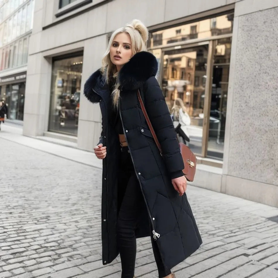 Lång Vinterjacka för Damer - Pälsluva - Smal passform - Lång puffertröja - Vinterjackor för damer-Eva Jonsson