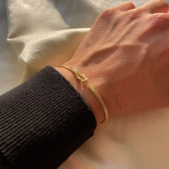 Love Knot-armband | Justerbart | Minimalistiskt | Guldarmband | Damarmband-Eva Jonsson