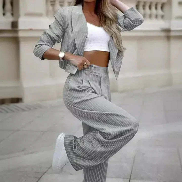 Mirla | 2-delad blazer set och vida byxor för damer-Eva Jonsson