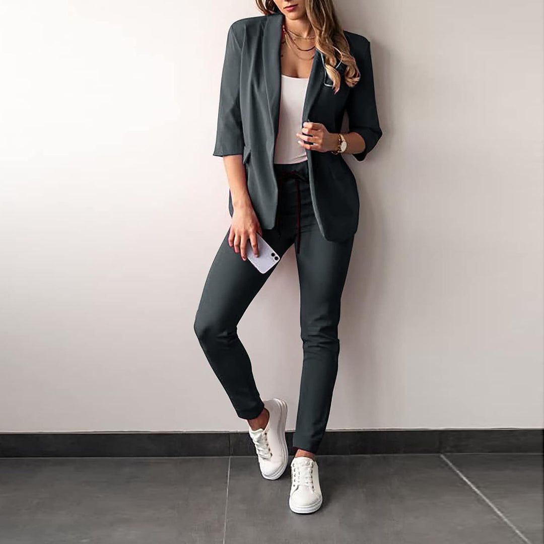 Mirla | 2-delad damkostym Stilig blazer och byxor för kvinnor-Eva Jonsson