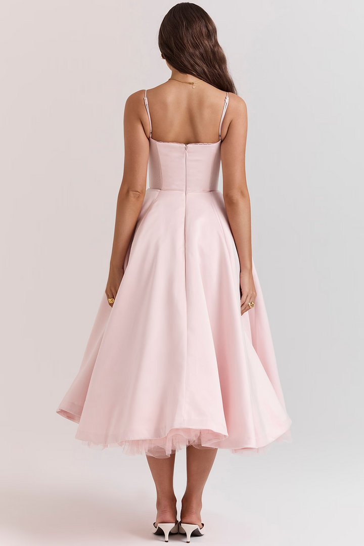 Mirla | A-linje Midi klänning Spaghetti axelremmar spetsdetalj elegant formell klädsel-Eva Jonsson