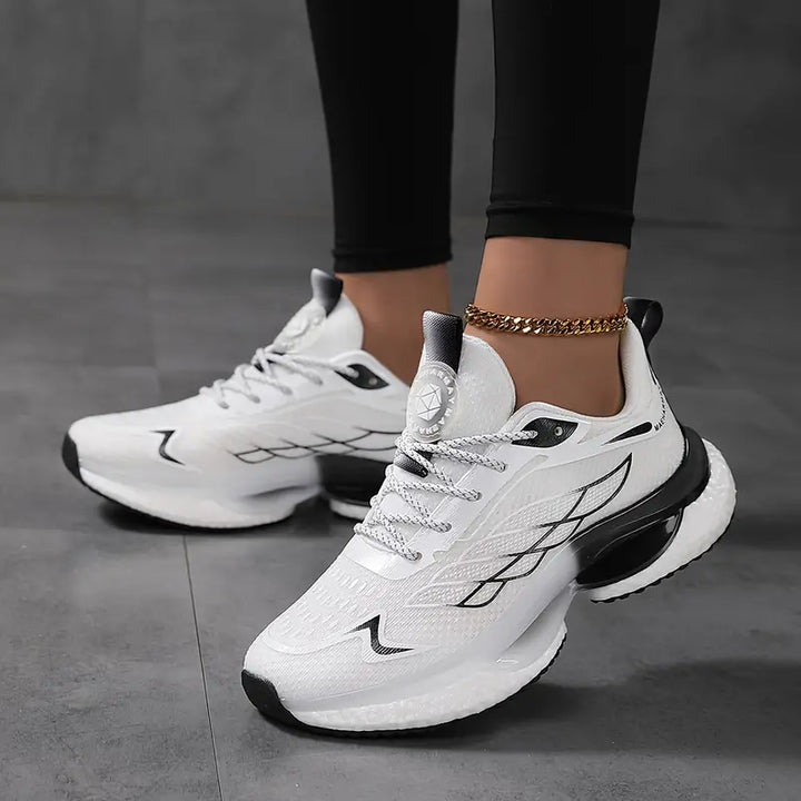 Mirla | Andningsbara Vattentåliga Platå Sneakers i Mesh-Eva Jonsson