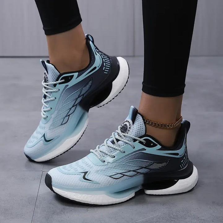 Mirla | Andningsbara Vattentåliga Platå Sneakers i Mesh-Eva Jonsson