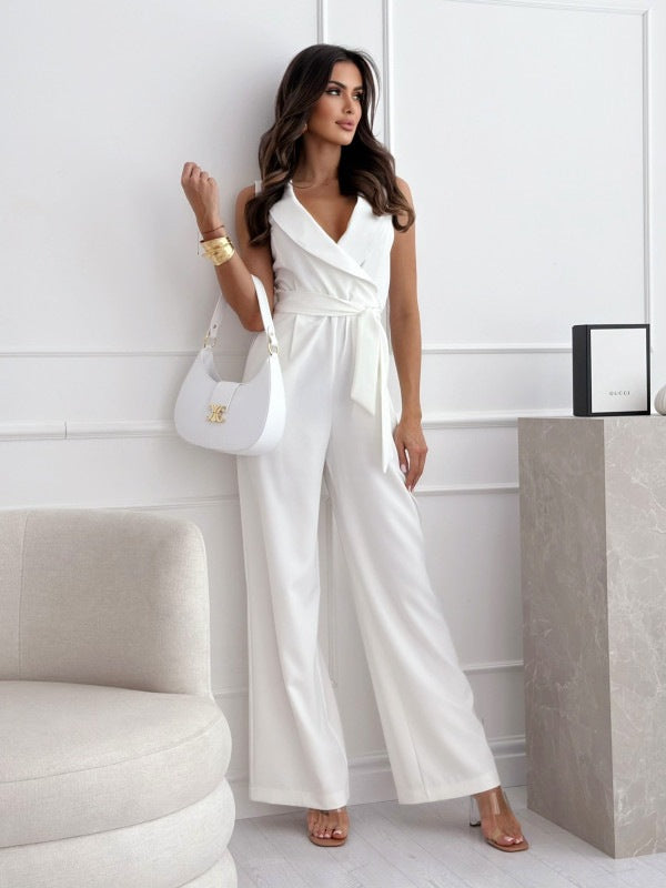 Mirla | Ärmlös dam jumpsuit med V-ringning och midjeprydnad-Eva Jonsson