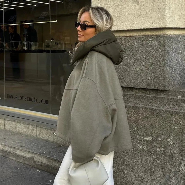 Mirla | Avslappnad Löst Passande Kvinna Hoodie-Eva Jonsson
