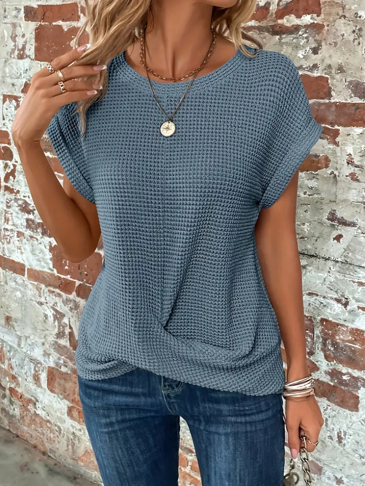 Mirla | Avslappnad T-shirt med Korta Ärmar-Eva Jonsson