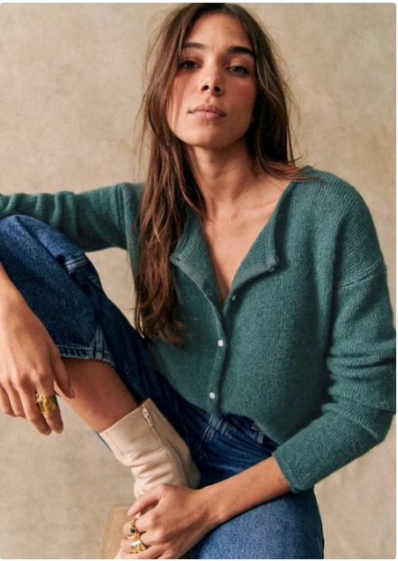 Mirla | Bekväm Damkofta med V-Ringning och Knappar-Eva Jonsson