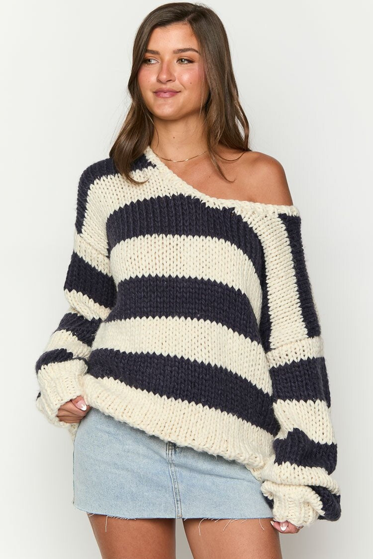 Mirla | Bekväm Off-Shoulder Randig Stickad Tröja för Höstlager-Eva Jonsson