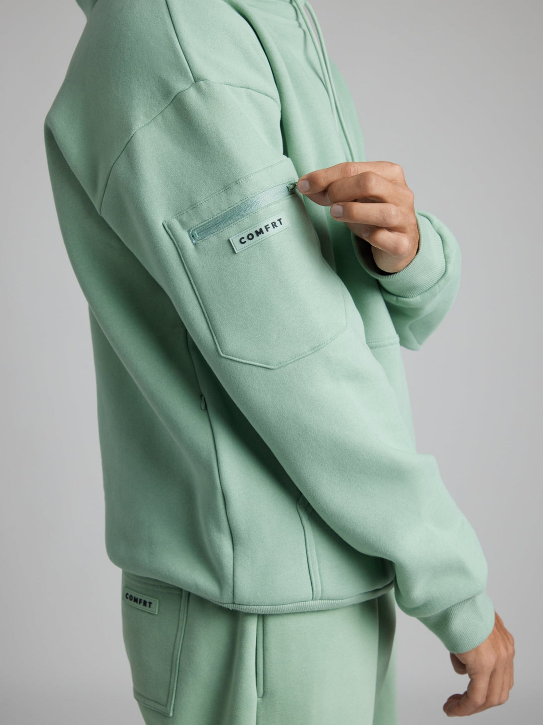Mirla | Bekväm Rese-Hoodie med Flygplansläge Grafik-Eva Jonsson
