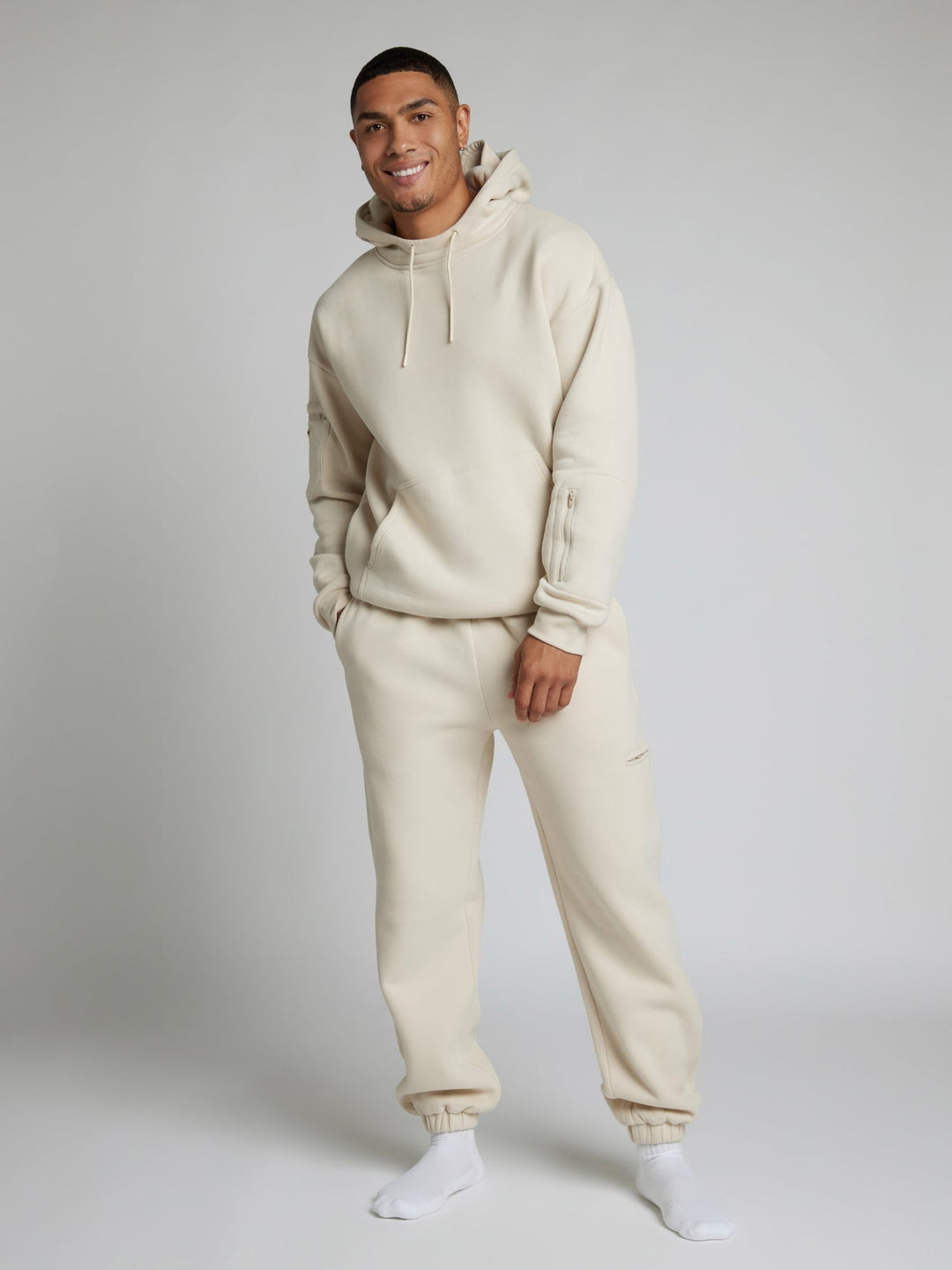 Mirla | Bekväm Rese-Hoodie med Flygplansläge Grafik-Eva Jonsson