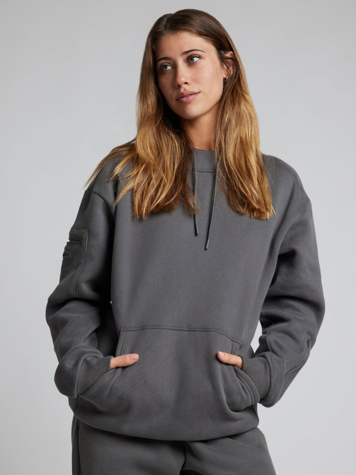 Mirla | Bekväm Rese-Hoodie med Flygplansläge Grafik-Eva Jonsson