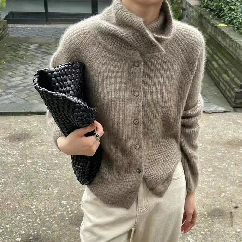 Mirla | Bekväm Stickad Turtleneck-Tröja med Knappar-Eva Jonsson