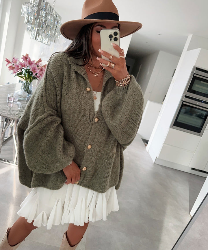 Mirla | Bekväm, Större Storlekar-Cardigan I Mjuk Khaki-Eva Jonsson
