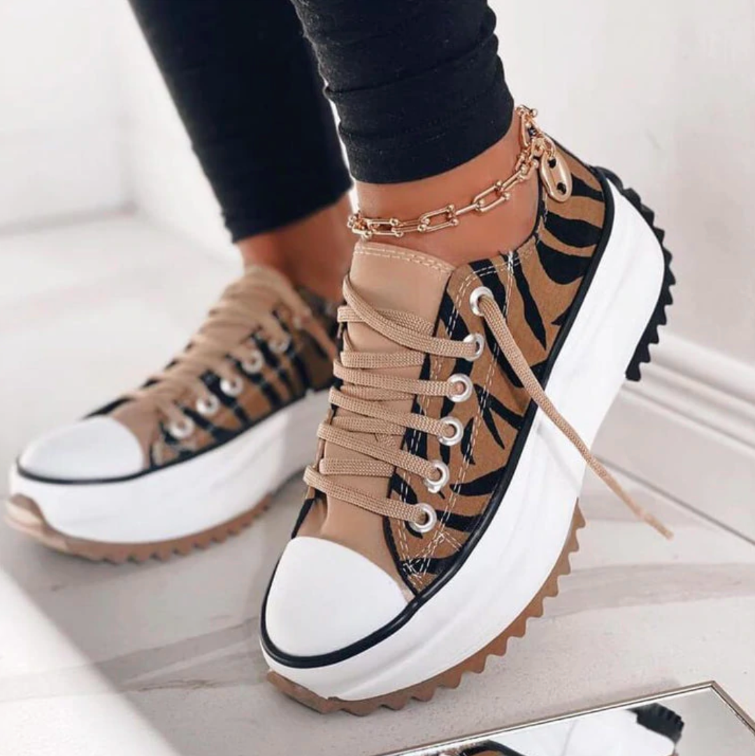 Mirla | Bekväma platå sneakers för damer-Eva Jonsson