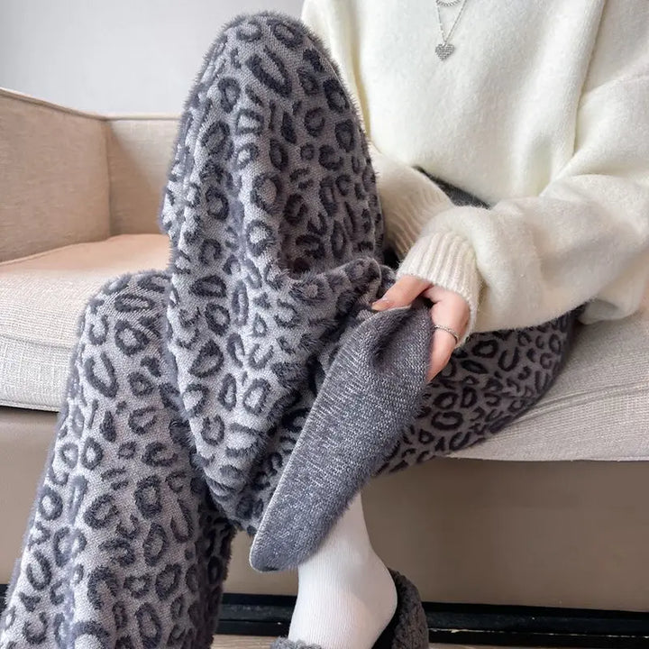 Mirla | Benbyxor för Damer med Leopardsmönster-Eva Jonsson