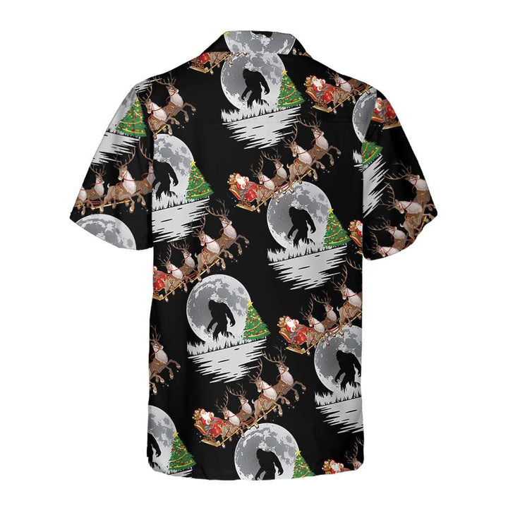 Mirla | Bigfoot & Jultomten På Julafton Hawaiian Shirt Roliga Julskjortor För Män-Eva Jonsson