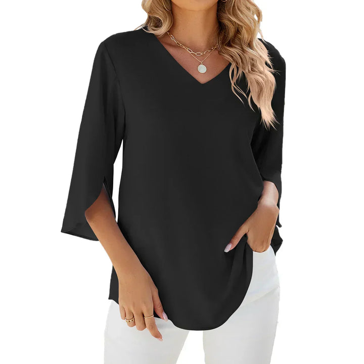 Mirla | Blus med V-ringning – Elegant och mångsidigt val för varje tillfälle-Eva Jonsson