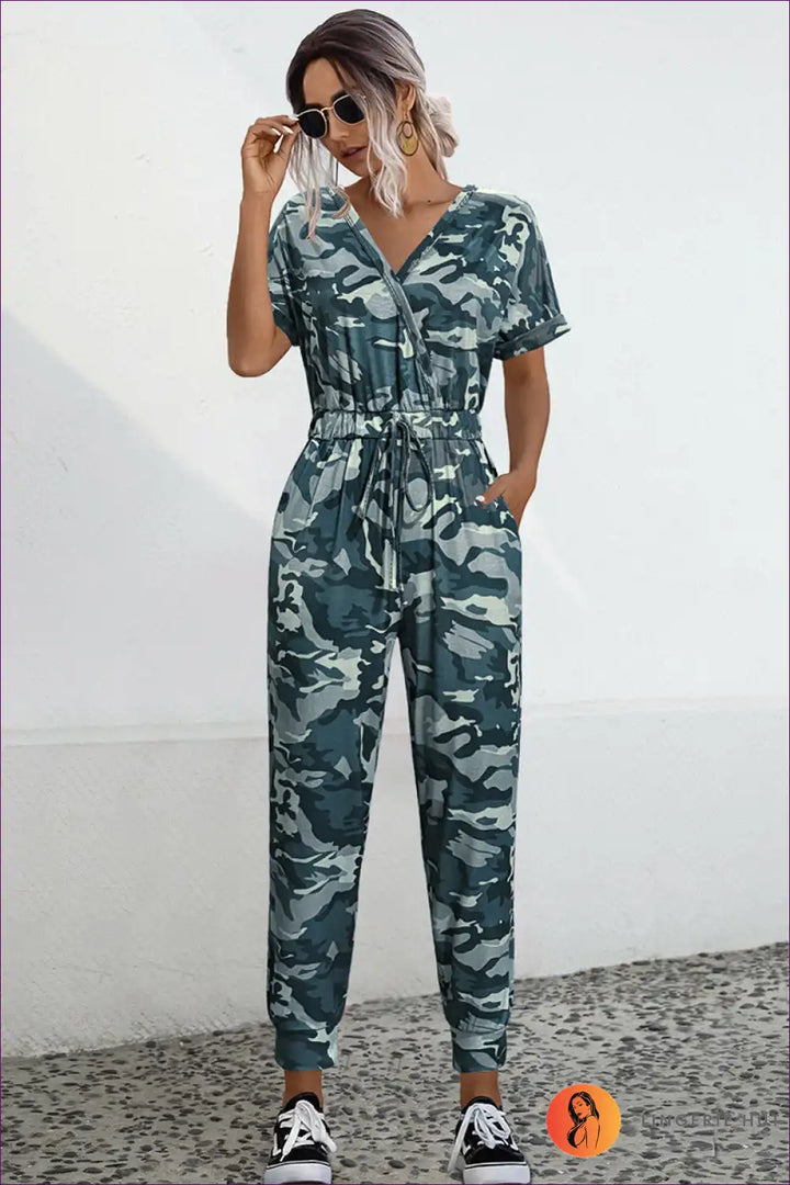 Mirla | Camo V-urtagen Bindesprunganzug - Lättsommarskylning-Eva Jonsson