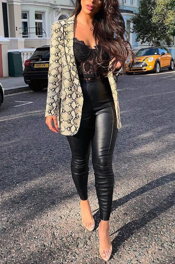 Mirla | Charmer Ormsmönster Revers Löst Blazer-Eva Jonsson