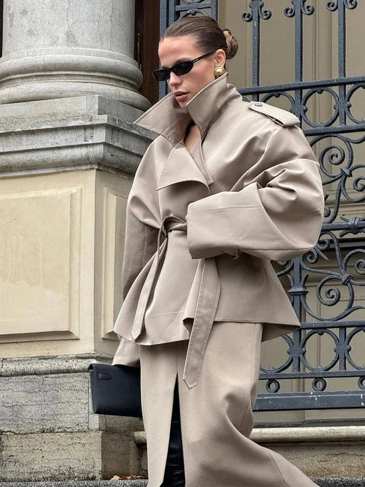 Mirla | Croppad Trenchcoat-Eva Jonsson