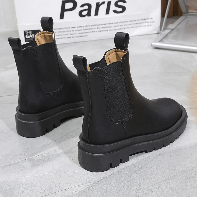 Mirla | Dam Chelsea Boots med elastiska sidor och draglooper-Eva Jonsson