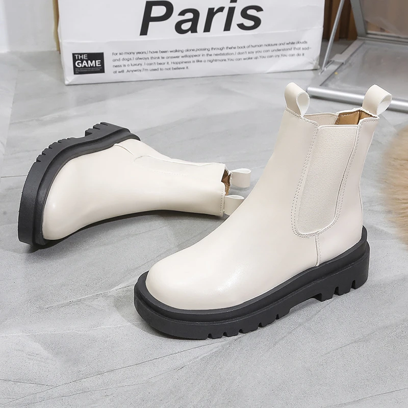 Mirla | Dam Chelsea Boots med elastiska sidor och draglooper-Eva Jonsson