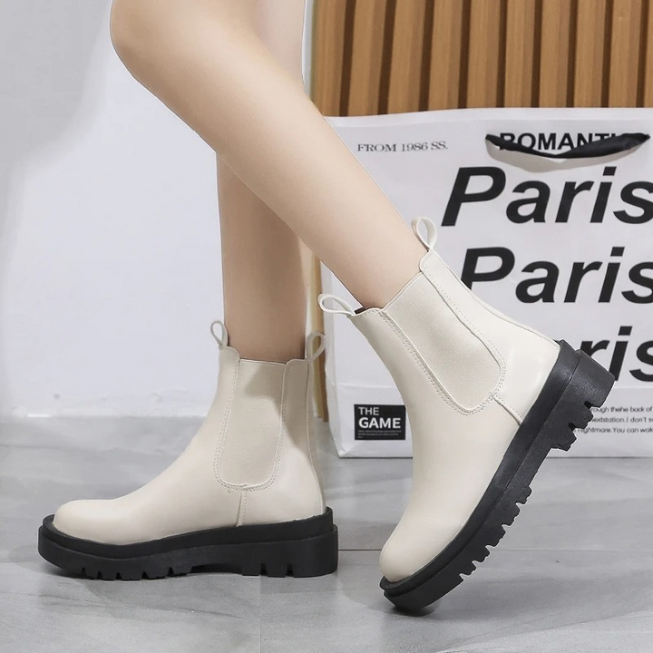 Mirla | Dam Chelsea Boots med elastiska sidor och draglooper-Eva Jonsson
