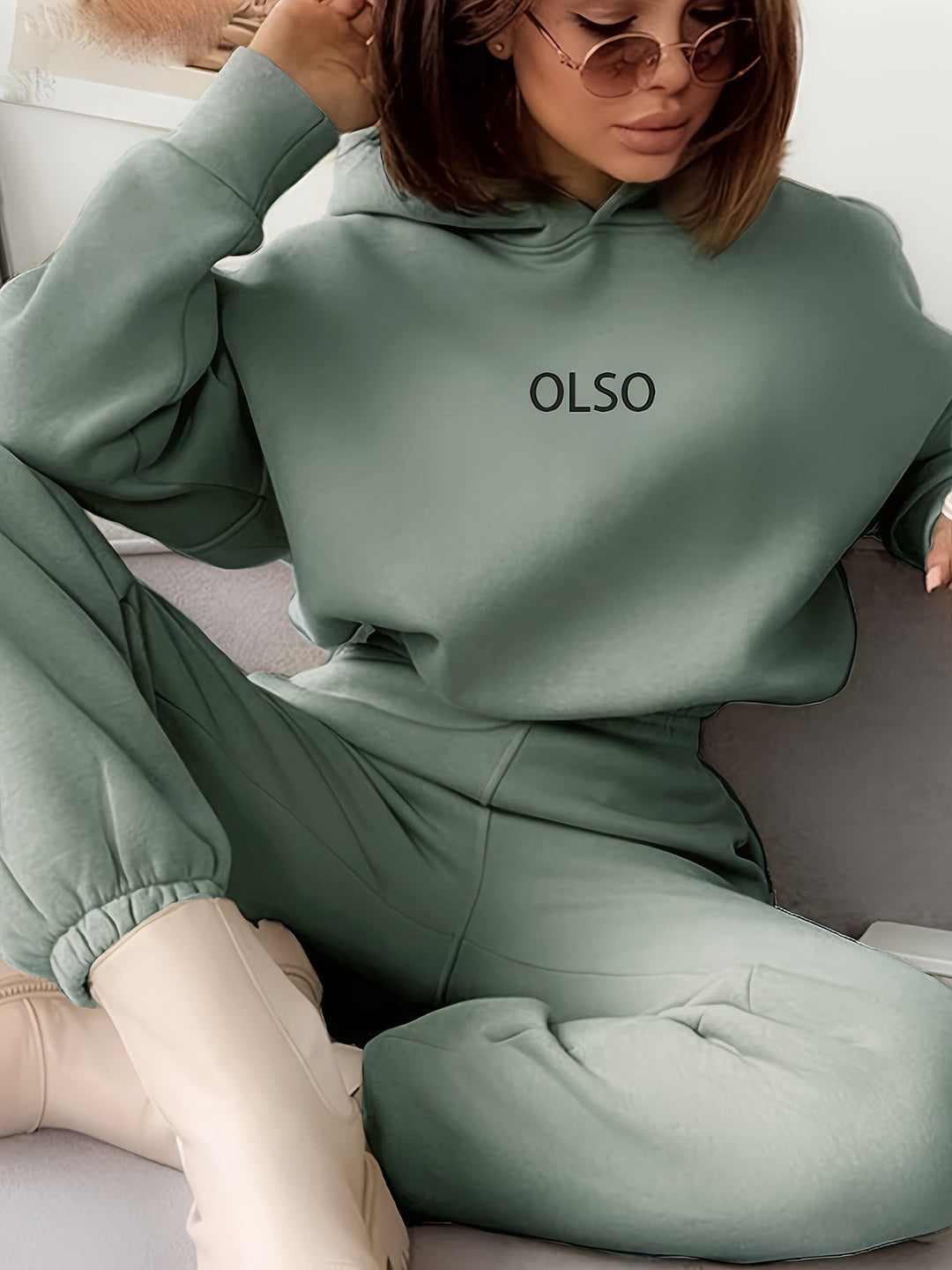 Mirla | Dam Fritid Hoodie och Joggingbyxor-Eva Jonsson