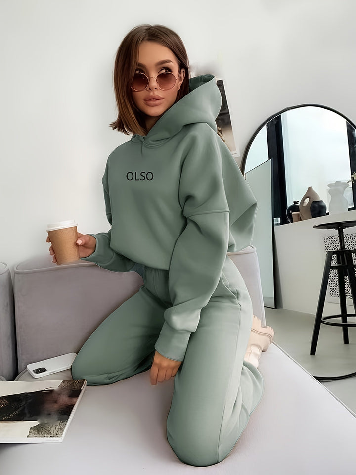 Mirla | Dam Fritid Hoodie och Joggingbyxor-Eva Jonsson