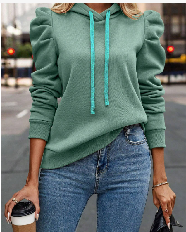 Mirla | Dam Hoodie med Rynkade Ärmar-Eva Jonsson
