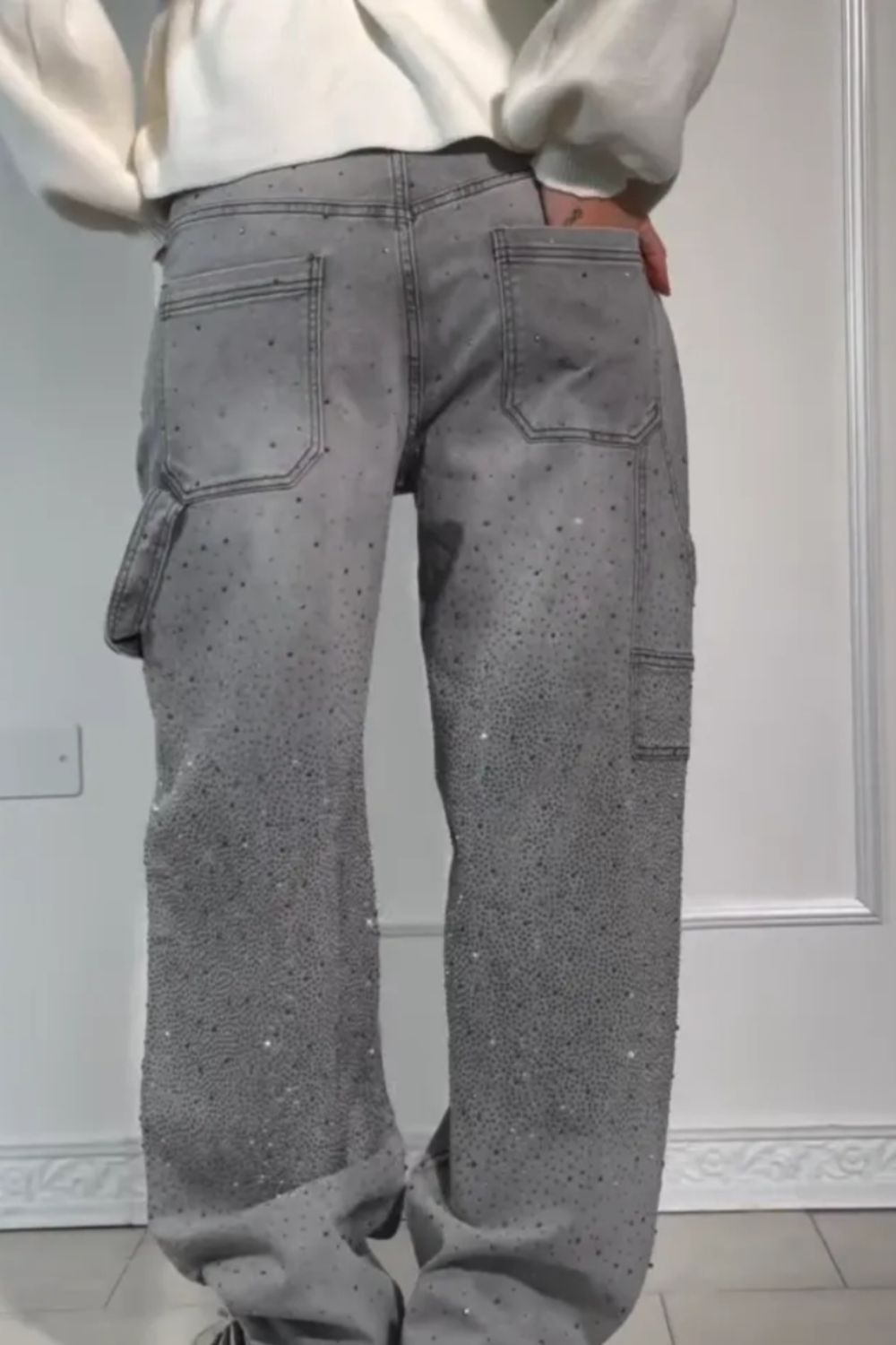 Mirla | Damens tvättade jeans med strassdetaljer i lös passform-Eva Jonsson