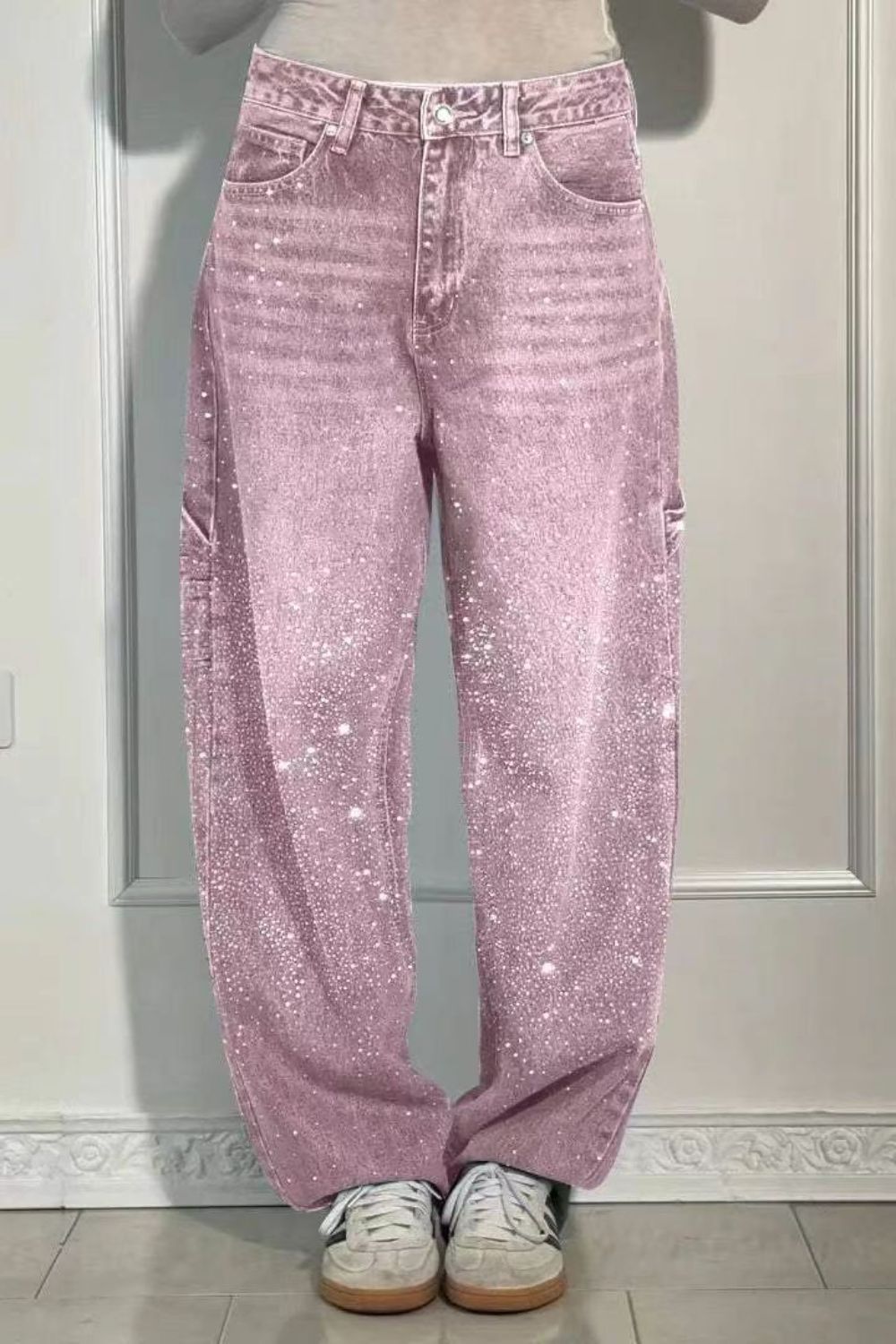 Mirla | Damens tvättade jeans med strassdetaljer i lös passform-Eva Jonsson