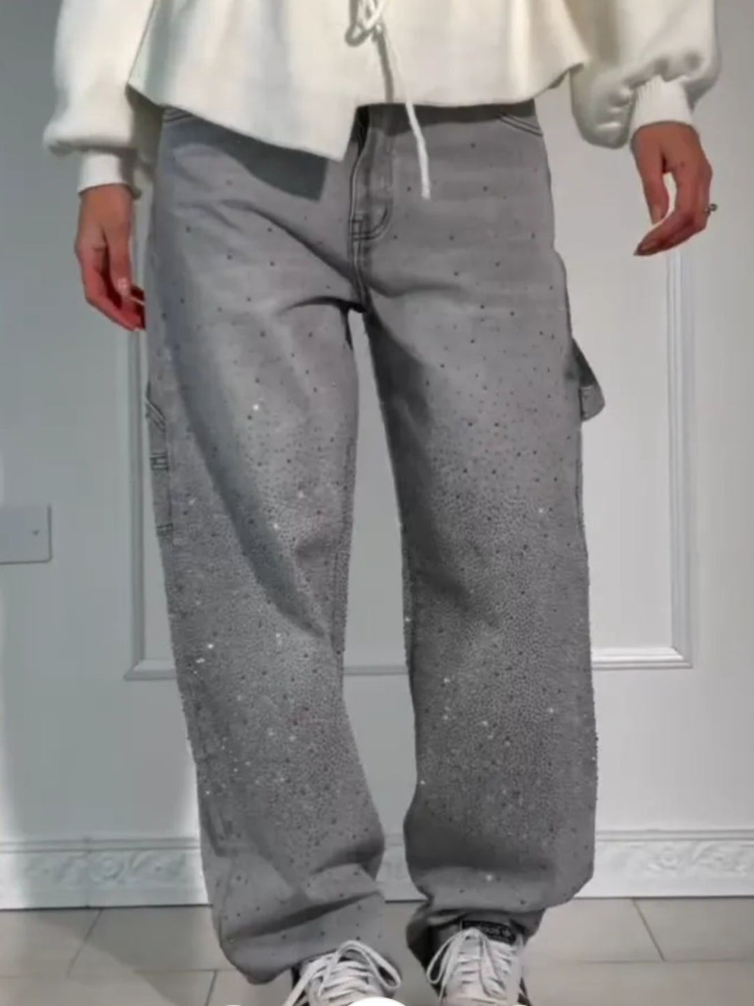 Mirla | Damens tvättade jeans med strassdetaljer i lös passform-Eva Jonsson