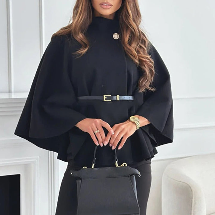 Mirla | Damenscape med Bälte – Elegant Topp med Vid Skärning-Eva Jonsson