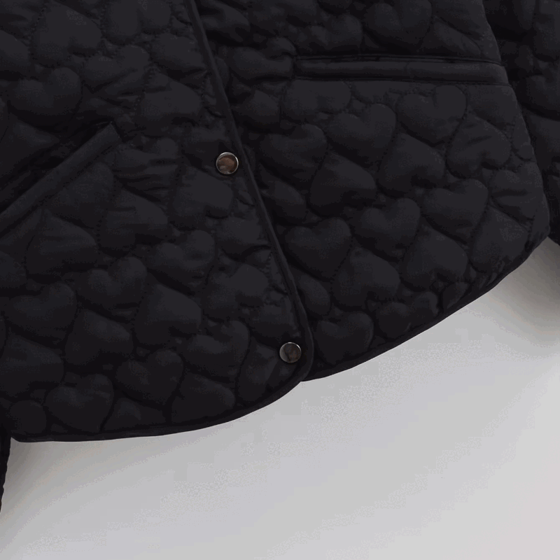 Mirla | Damernas Quiltad Jacka med Hjärtan – Lätt Puffer med Tryckknappar-Eva Jonsson