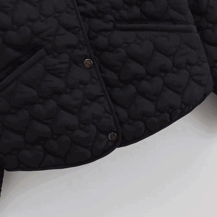 Mirla | Damernas Quiltad Jacka med Hjärtan – Lätt Puffer med Tryckknappar-Eva Jonsson