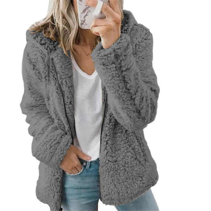 Mirla | Damkläder Elegant Björn Teddy Pälskappa: Mjuk fleecekappa med fickor och dragkedja-Eva Jonsson