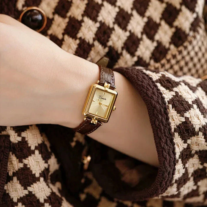 Mirla | Damklocka med smal profil och lyxigt läderarmband-Eva Jonsson