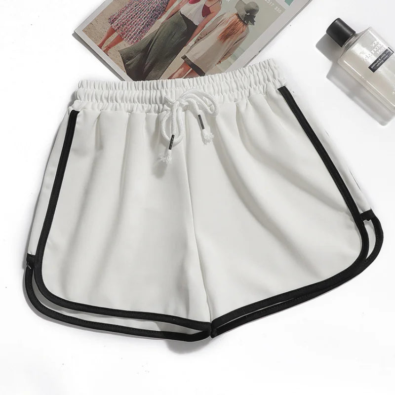 Mirla | Damrandiga shorts med andningsbart, elastiskt midjeband-Eva Jonsson