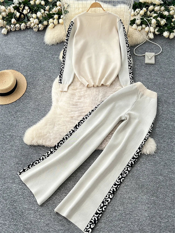 Mirla | Damstickset med Pullover och Vida Byxor-Eva Jonsson