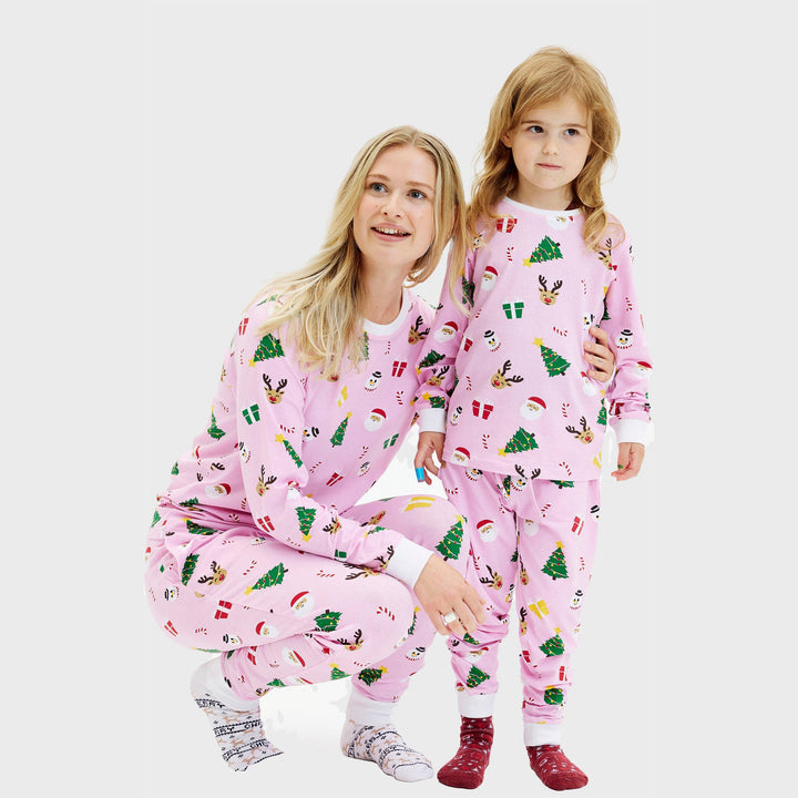 Mirla | Den Pinkish Jul-Pyjamas - Dam-Eva Jonsson