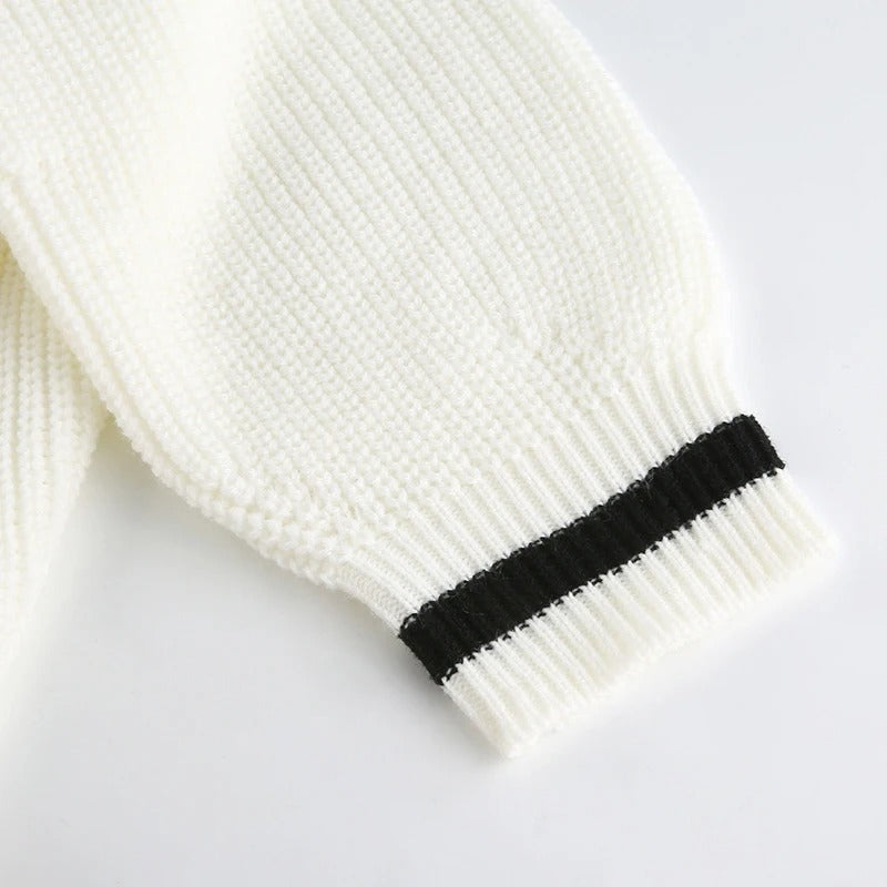 Mirla | Elegant Damstickad Tröja med V-Hals – Raffinerad Look-Eva Jonsson