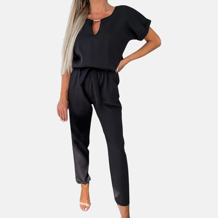 Mirla | Elegant, Festlig Kortärmad Damen-Jumpsuit för Sommaren-Eva Jonsson