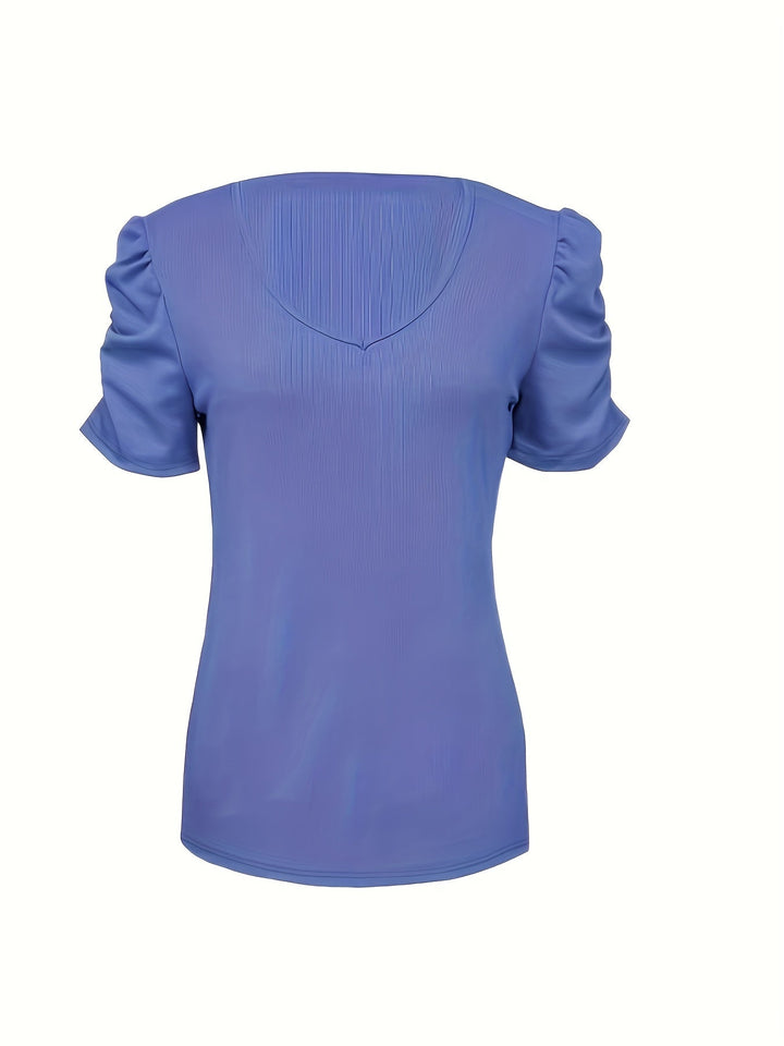 Mirla | Elegant Ribbat V-Hals T-Shirt för Damer-Eva Jonsson