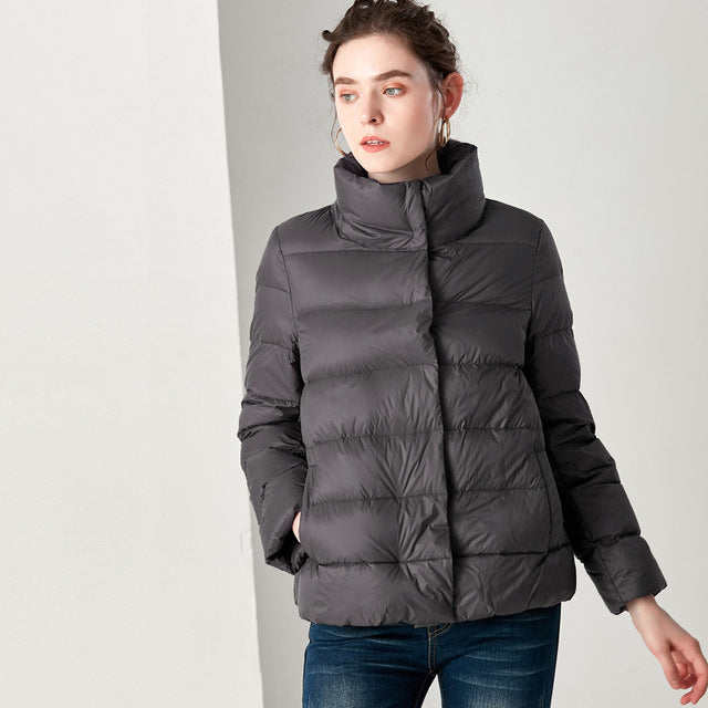 Mirla | Elegant Ultralätt Dunjacka Plus-Eva Jonsson