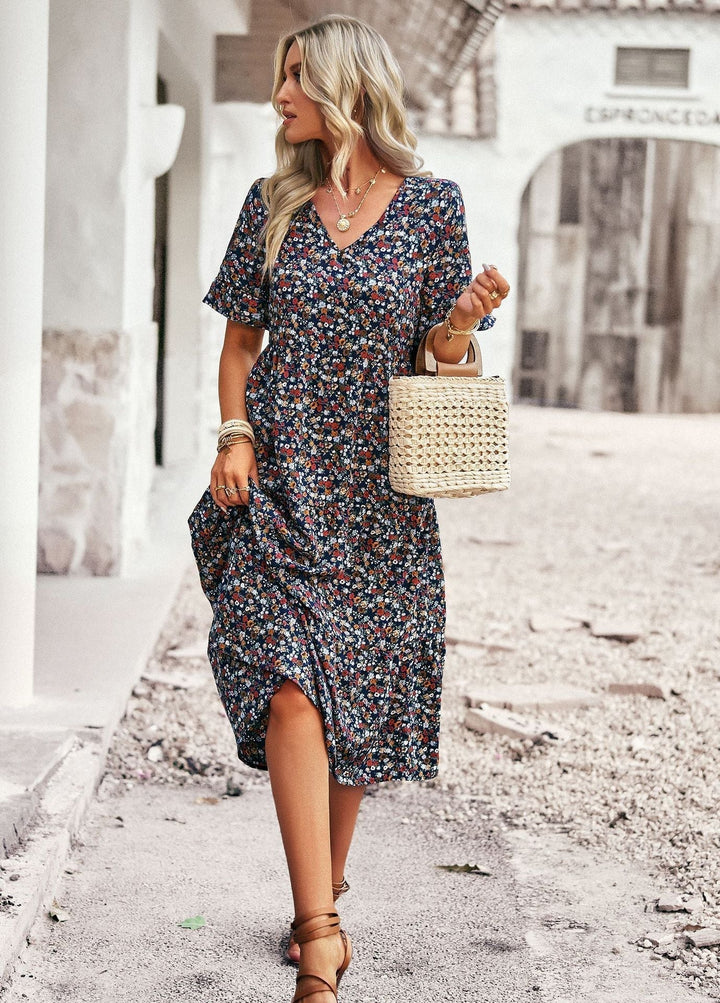 Mirla | Elegant V-ringad klänning för damer-Eva Jonsson