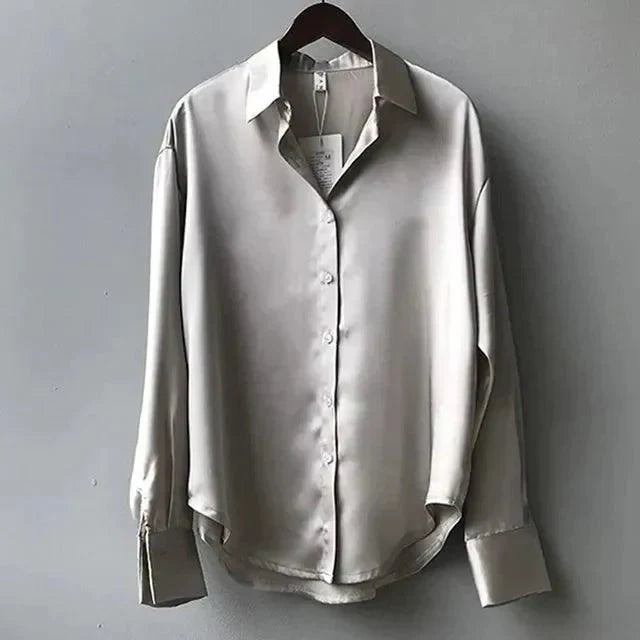 Mirla | Elegant damblus med långa ärmar och knapplist-Eva Jonsson